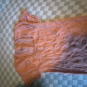 Buckle Women's Floral Embroidered Top - Peach